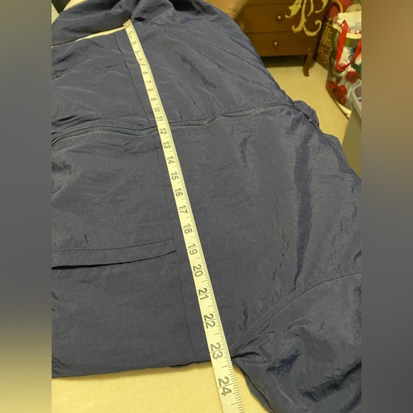 CiSONO Navy Blue Cropped Windbreaker Zip Front Woman’s Jacket Size Large. - Picture 7 of 9